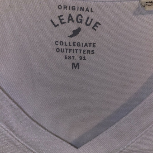 Original League Collegiate Outfitters size medium ladies Belmont tshirt - Picture 3 of 3